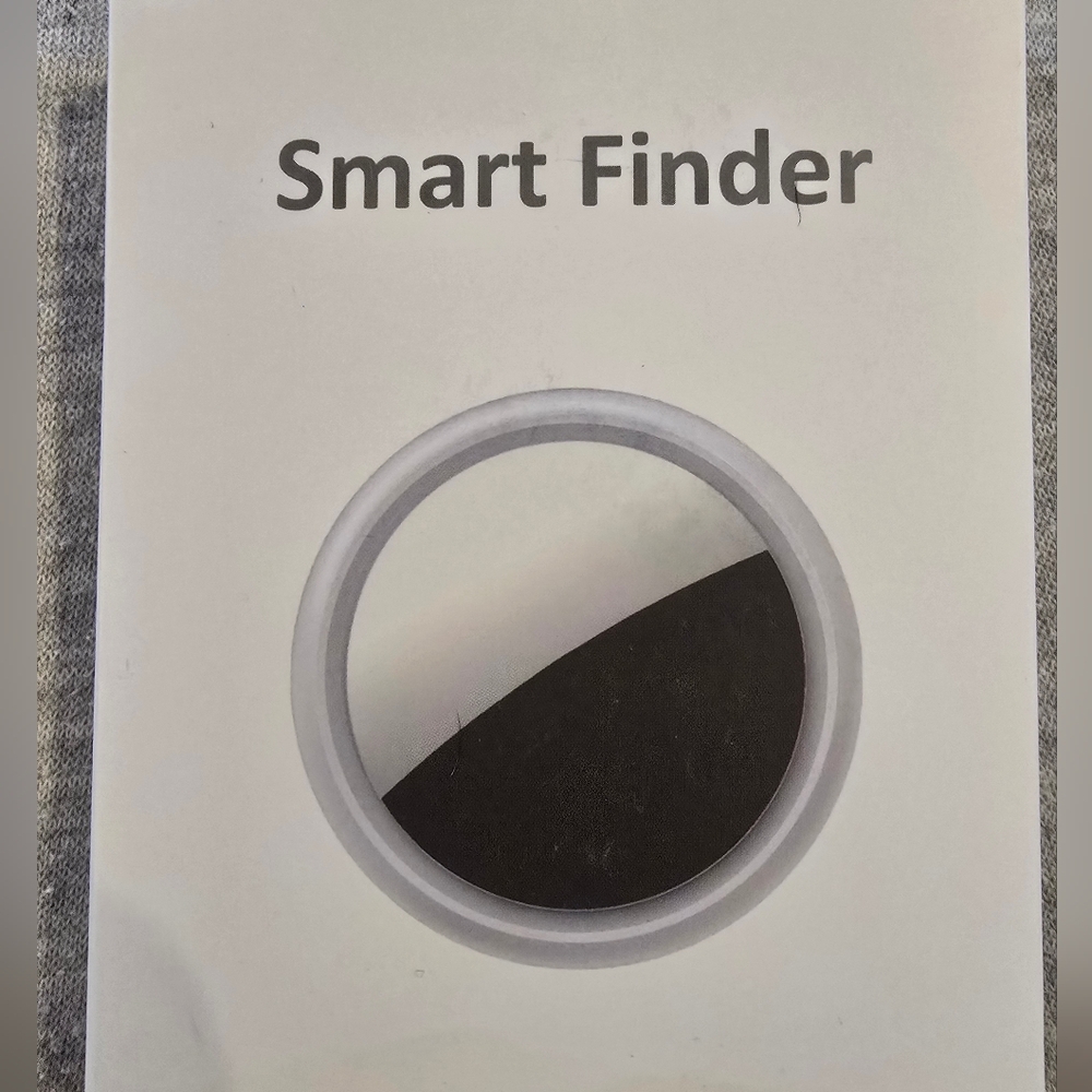 4 NEW Bluetooth Smart Finder Tracker, Wallets, Keys, Kids, for iOS / Android